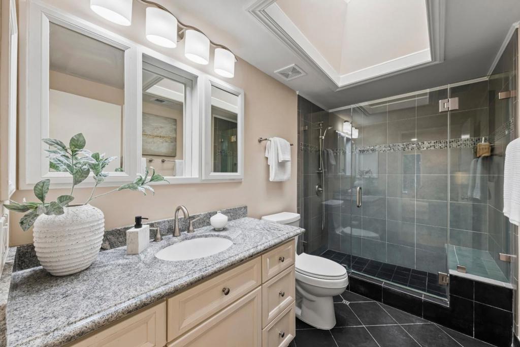 6448 Berwickshire Way Property Photo 42