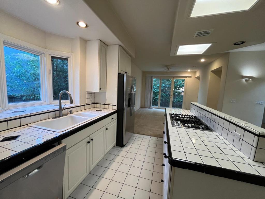 ML82056463 Property Photo 12