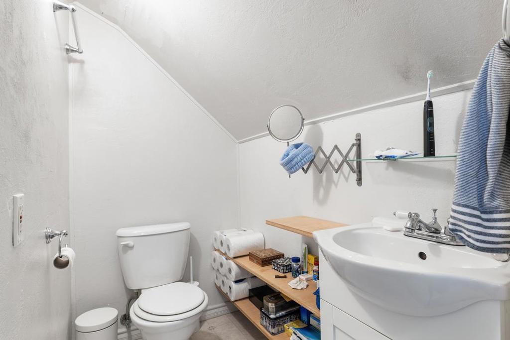 2807 Shattuck Avenue Property Photo 15