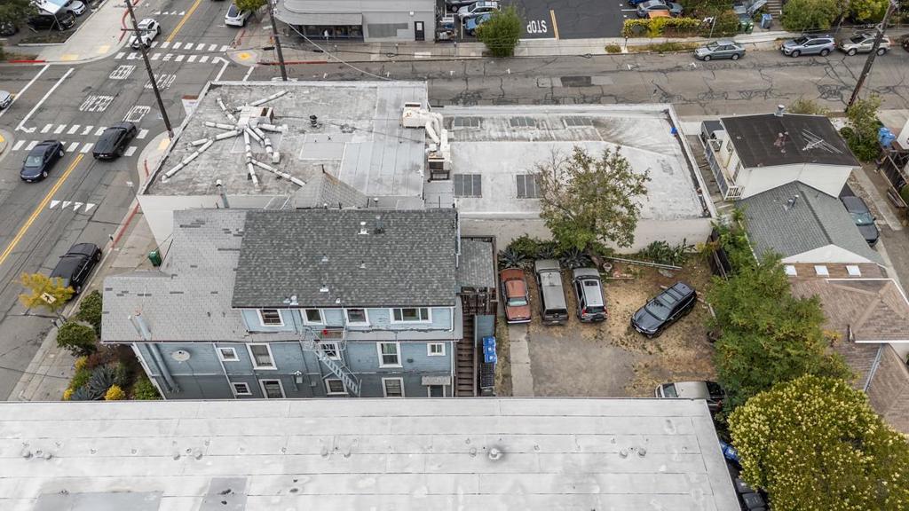 2807 Shattuck Avenue Property Photo 26