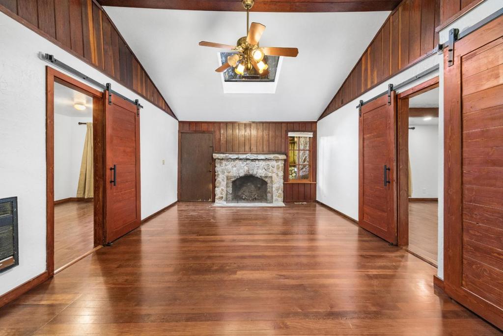 14515 Big Basin Way Property Photo 5