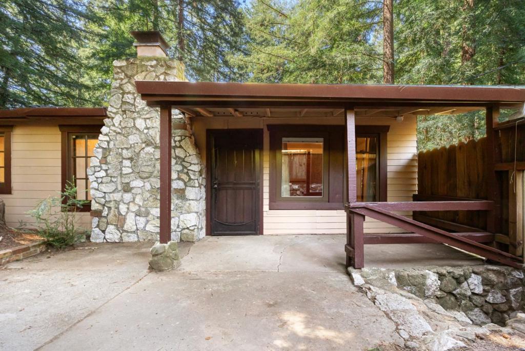 14515 Big Basin Way Property Photo 31