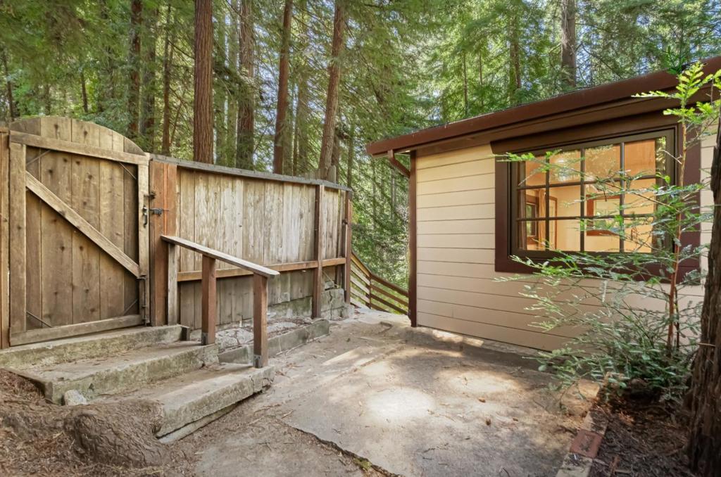 14515 Big Basin Way Property Photo 33