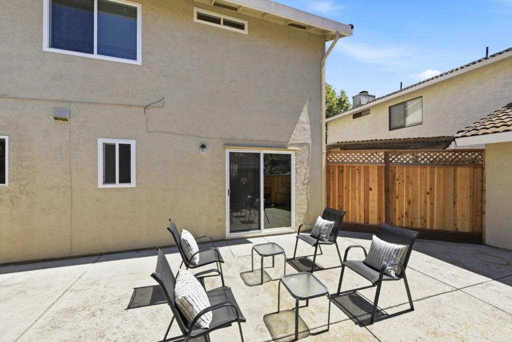 977 Ivory Creek Drive Property Photo 36