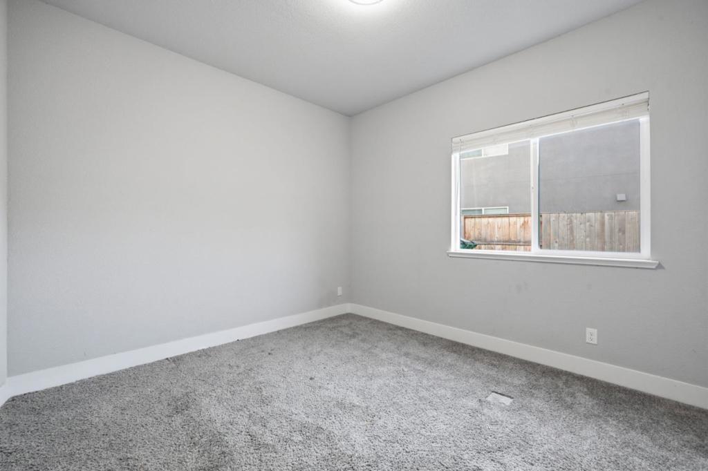 1258 Heavenly Circle Property Photo 21