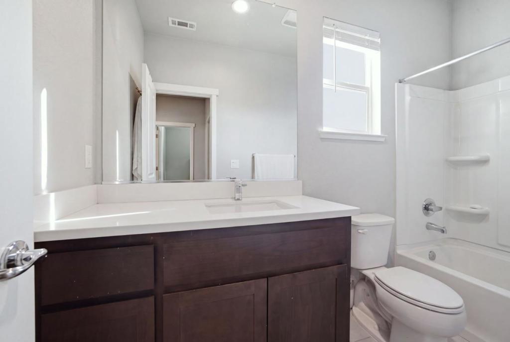 1258 Heavenly Circle Property Photo 25