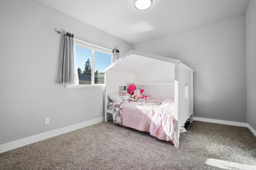 1258 Heavenly Circle Property Photo 26