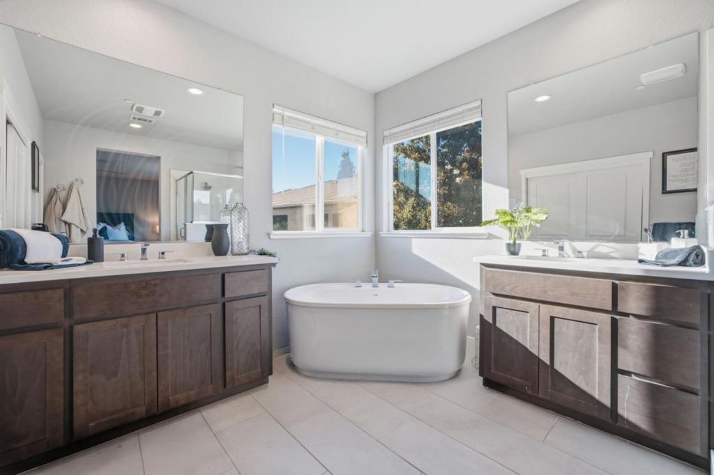1258 Heavenly Circle Property Photo 30