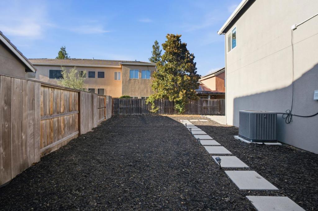 1258 Heavenly Circle Property Photo 35