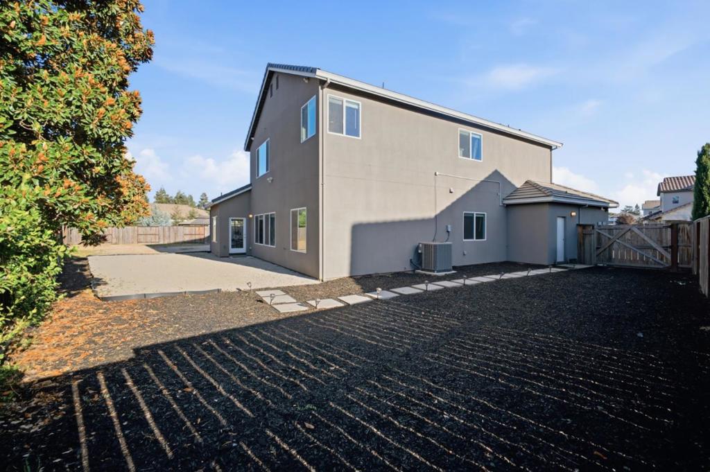 1258 Heavenly Circle Property Photo 36