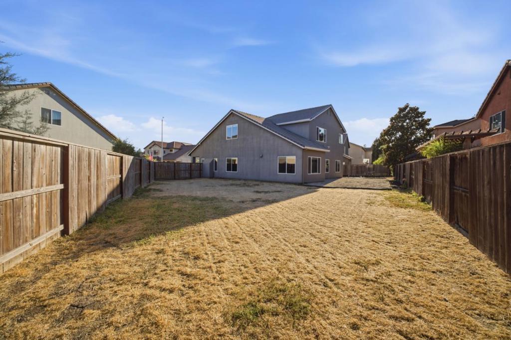 1258 Heavenly Circle Property Photo 37