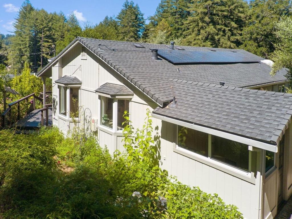 745 Granite Ridge Drive Property Photo 2