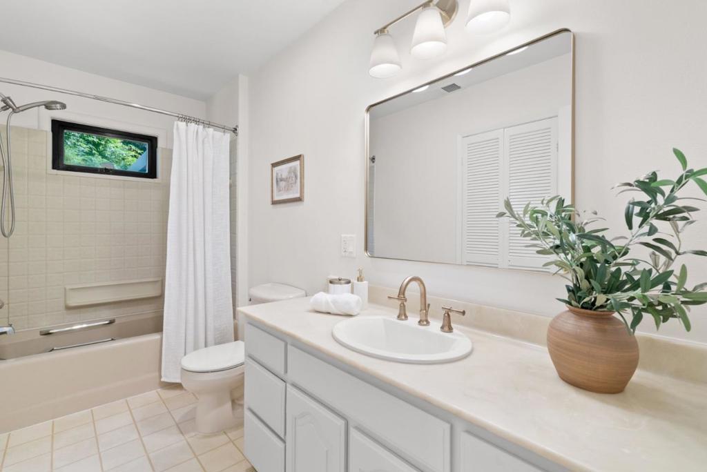 745 Granite Ridge Drive Property Photo 32