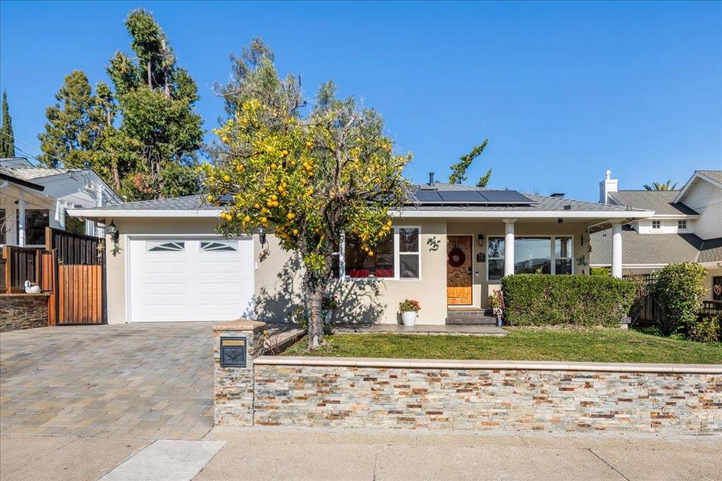 226 San Mateo Avenue Property Photo 1