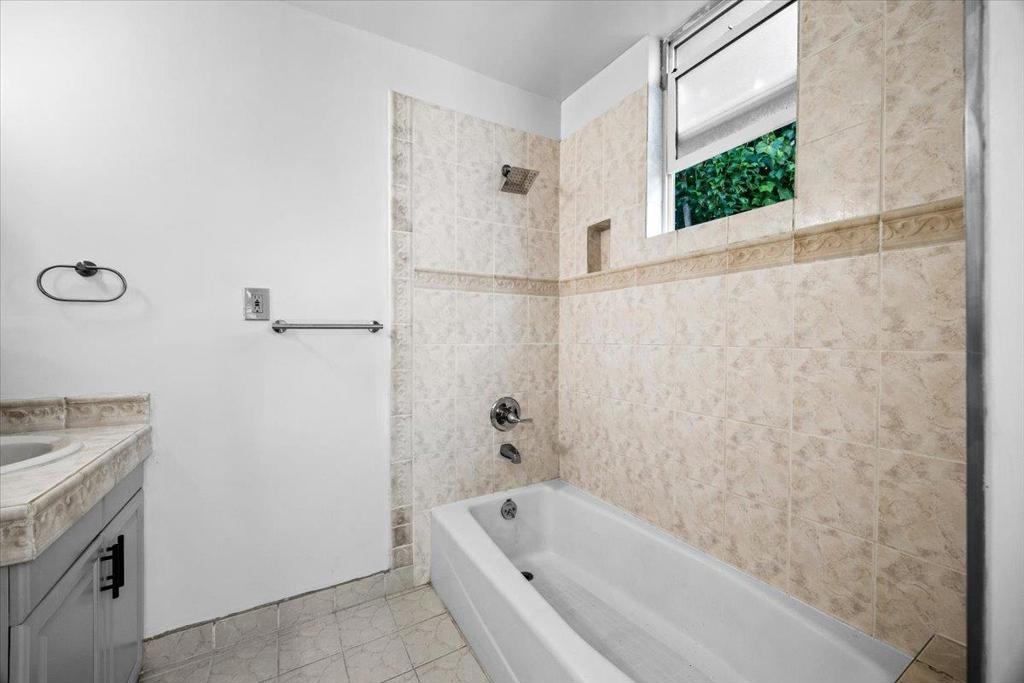 226 San Mateo Avenue Property Photo 48
