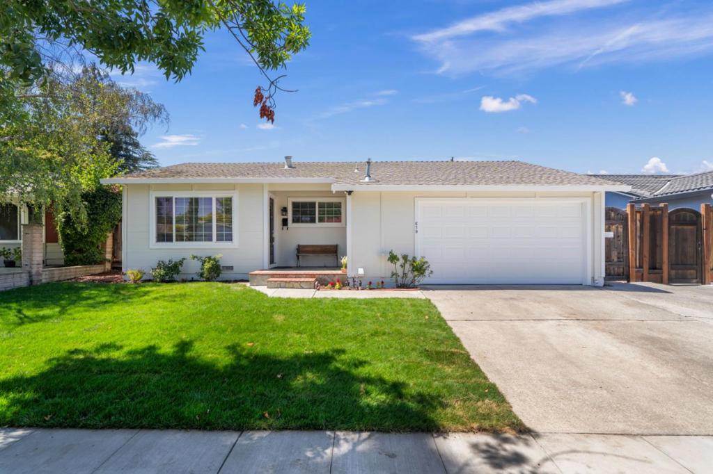 679 Torreya Avenue Property Photo 1