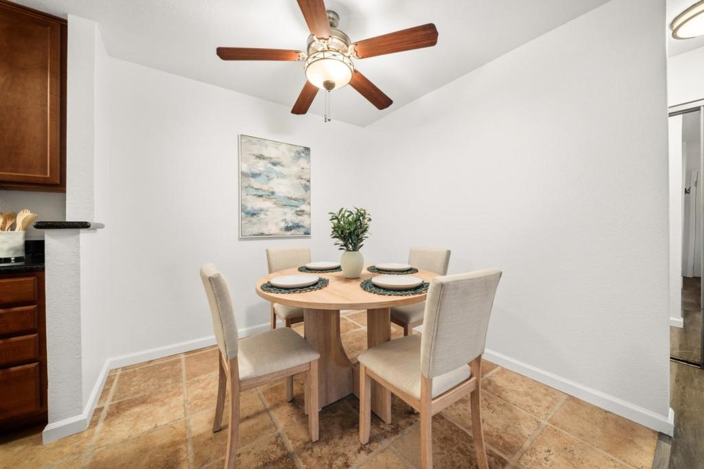 872 Catkin Court Property Photo 12