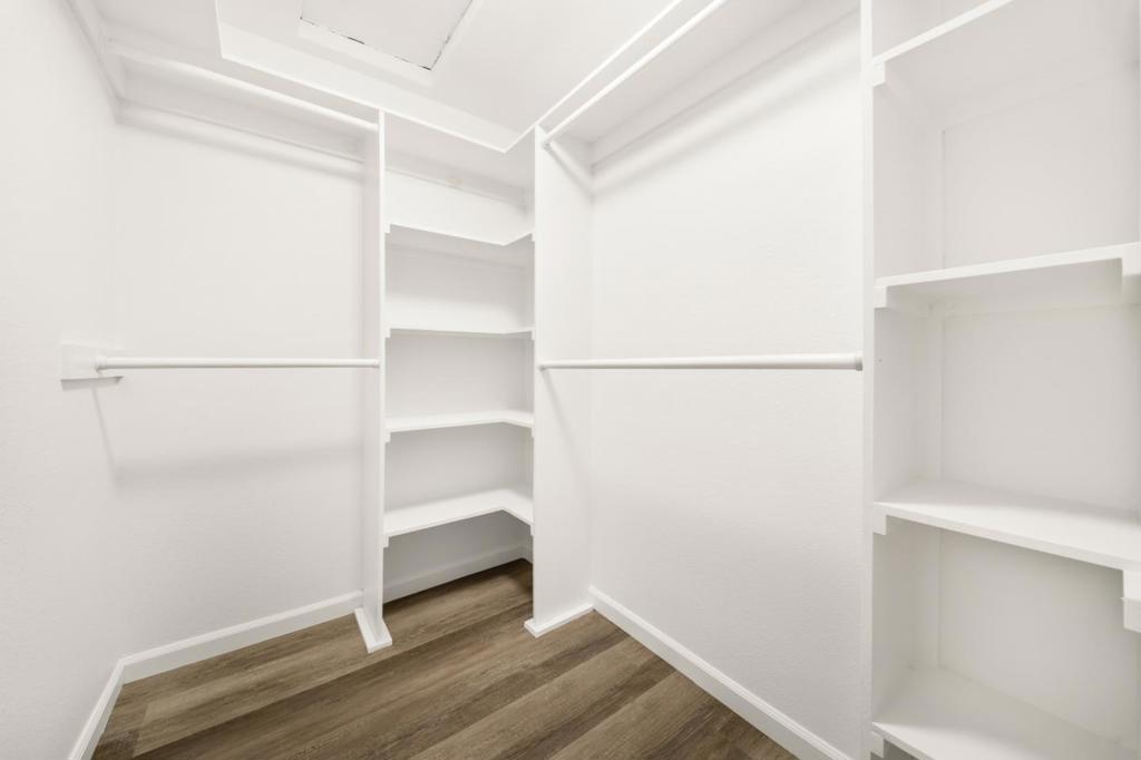 872 Catkin Court Property Photo 24