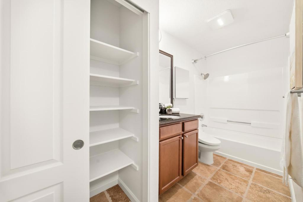 872 Catkin Court Property Photo 25