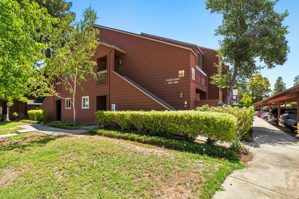 872 Catkin Court Property Photo 36