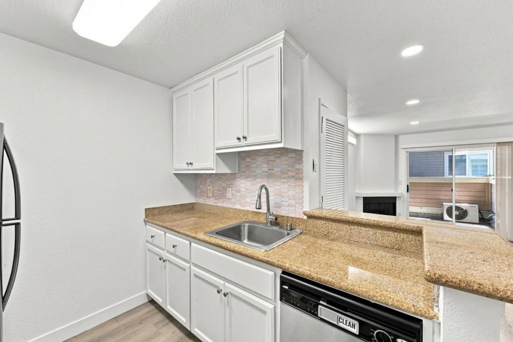 2695 Somerset Park Circle Property Photo 11