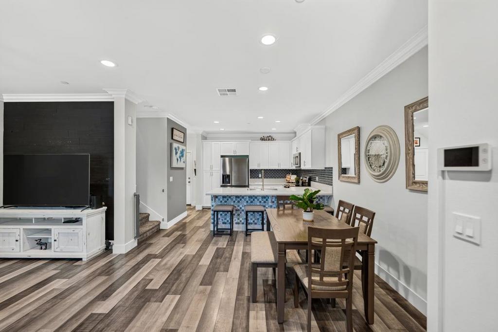 18077 Monterey Road Property Photo 9
