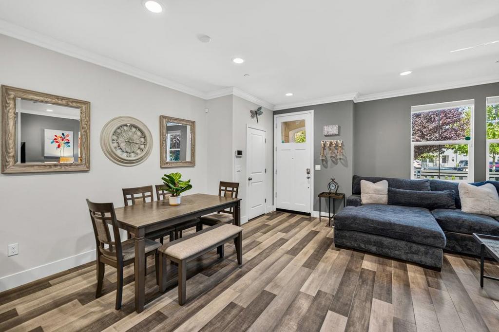 18077 Monterey Road Property Photo 10