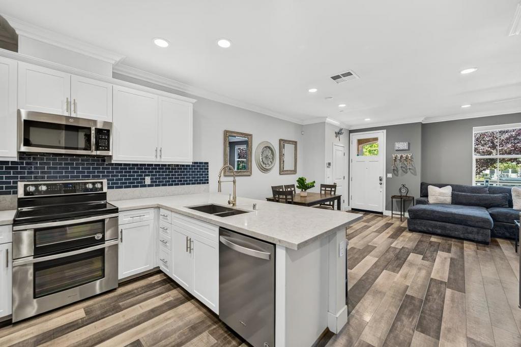 18077 Monterey Road Property Photo 21