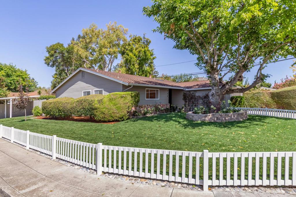 750 San Clemente Way Property Photo 3