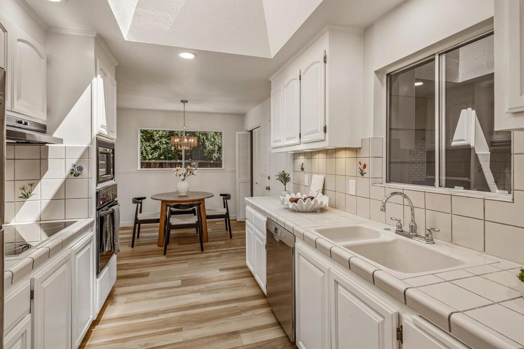 750 San Clemente Way Property Photo 11