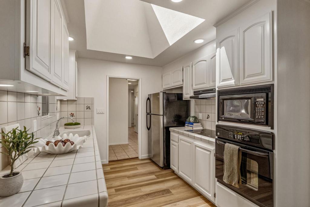 750 San Clemente Way Property Photo 12