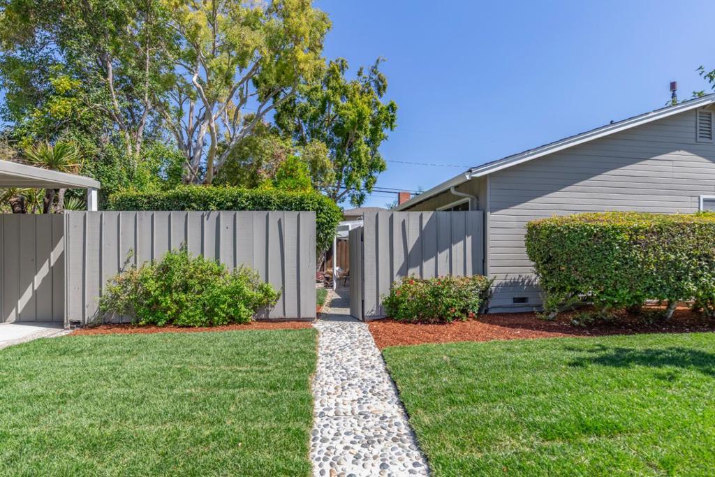 750 San Clemente Way Property Photo 25