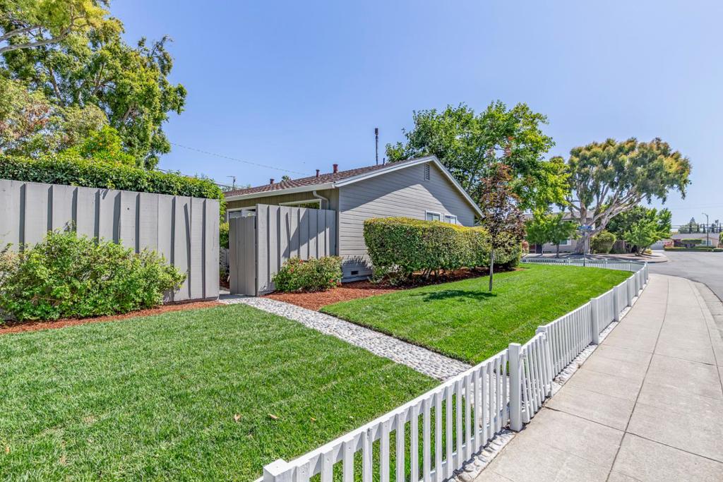 750 San Clemente Way Property Photo 26