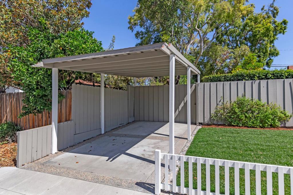 750 San Clemente Way Property Photo 27