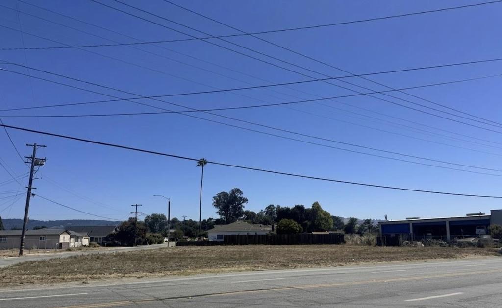 ML82056515 Property Photo 1
