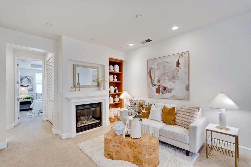 1256 Water Lily Way Property Photo 11