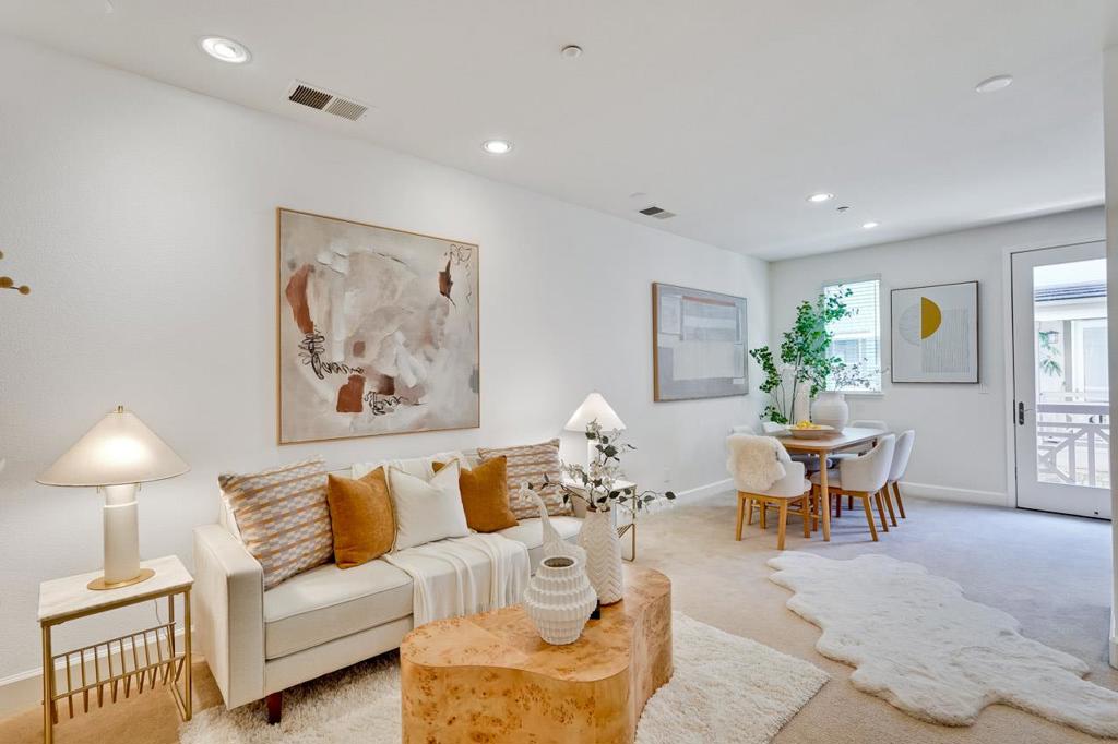 1256 Water Lily Way Property Photo 12