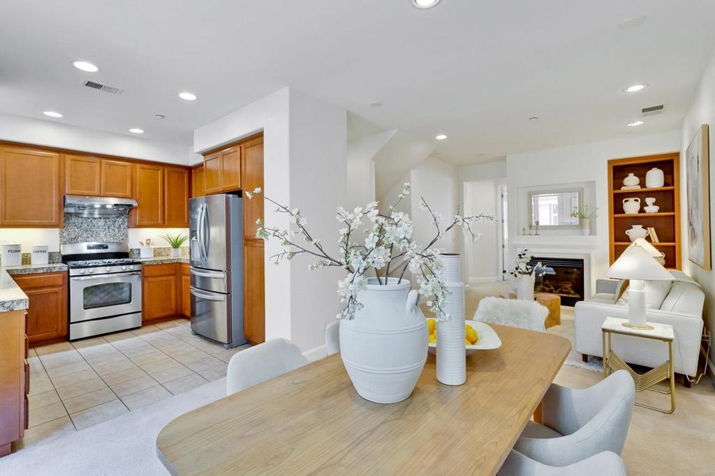 1256 Water Lily Way Property Photo 18