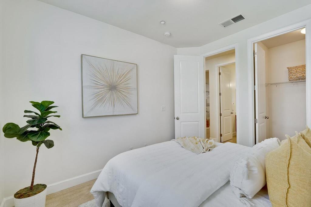 1256 Water Lily Way Property Photo 31