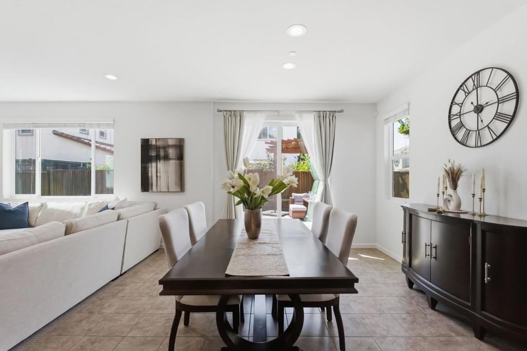7721 Sumac Place Property Photo 8