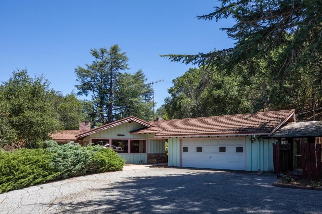 11450 Summit Wood Road Property Photo 1