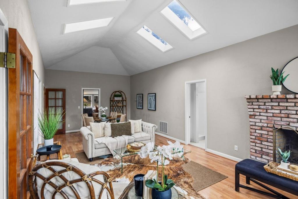 226 Walnut Street Property Photo 8