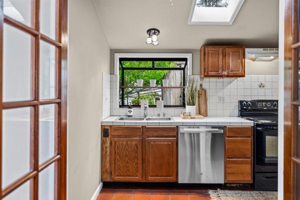 226 Walnut Street Property Photo 12