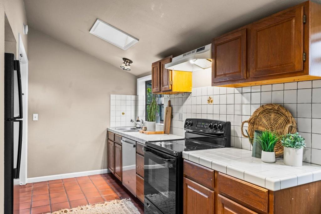 226 Walnut Street Property Photo 16