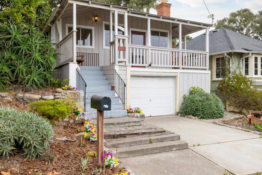 226 Walnut Street Property Photo 42