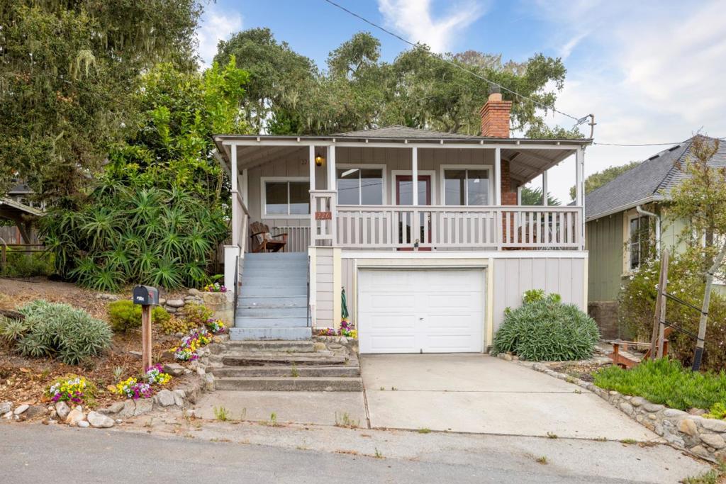 226 Walnut Street Property Photo 45