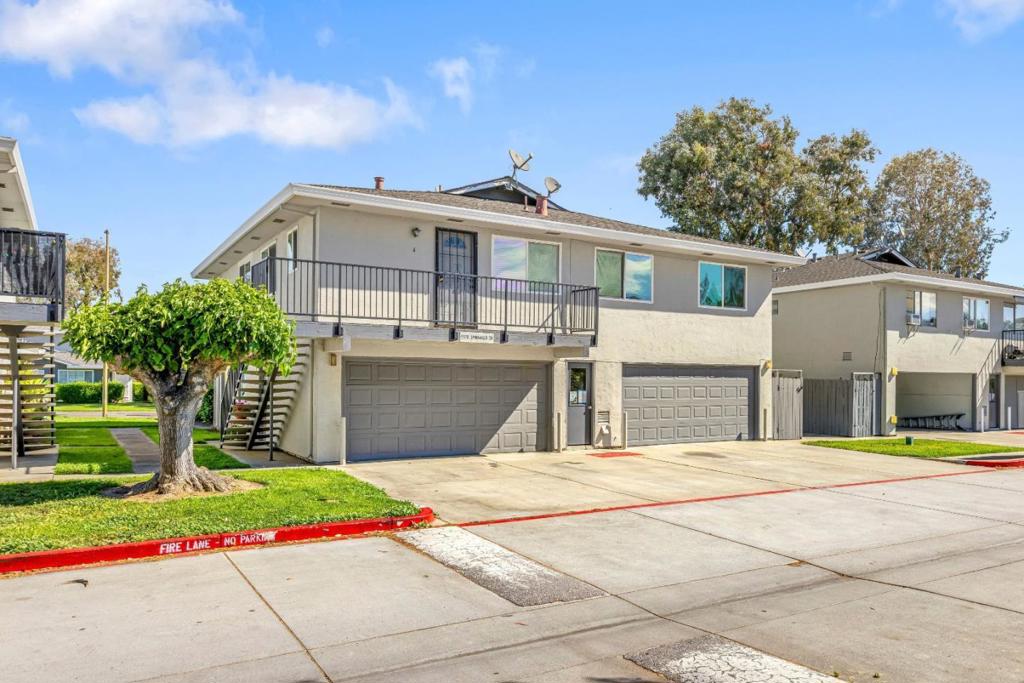 5578 Spinnaker Drive 4 Property Photo 1