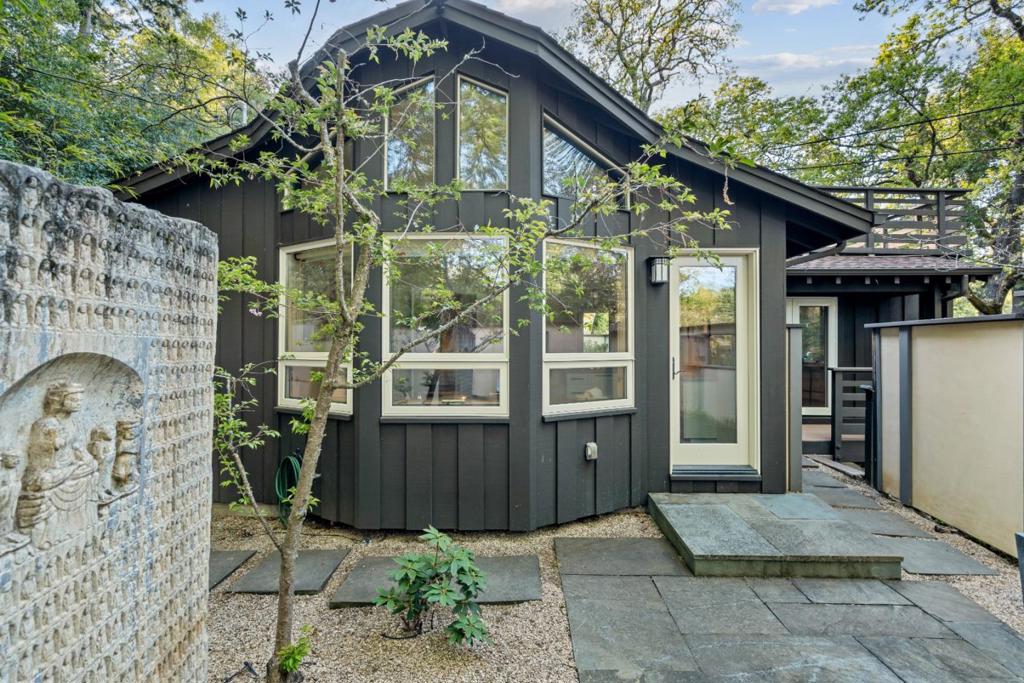 176 Los Trancos Circle Property Photo 1