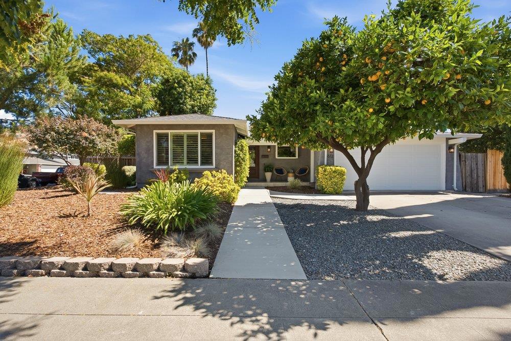 612 Cayuga Drive Property Photo