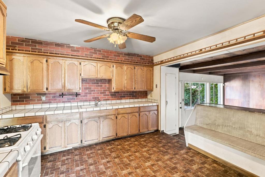 1037 Blair Avenue Property Photo 9